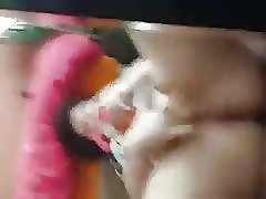 Azgin lisesli ne zna tatmin etmeye calisiyor